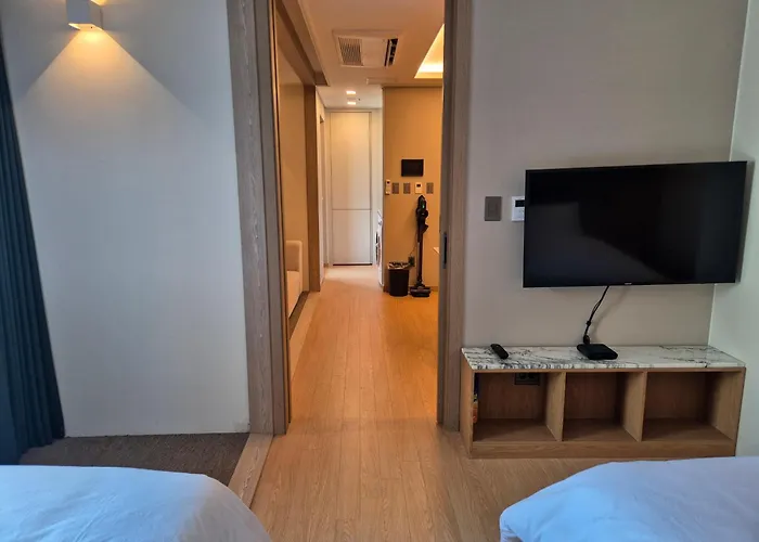 The Solid - Elbon The By Haeundae
