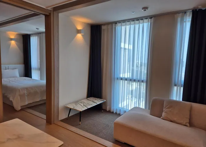 The Solid - Elbon The By Haeundae 3* Busan