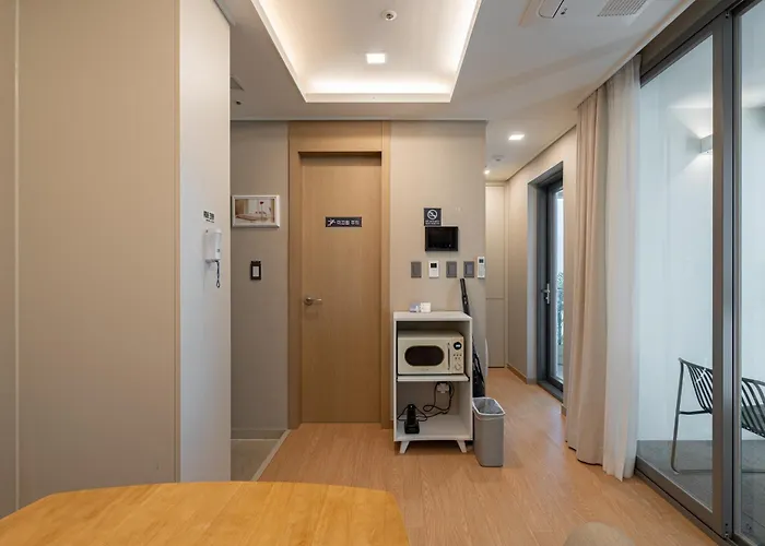 Aparthotel The Solid - Elbon The By Haeundae 3*