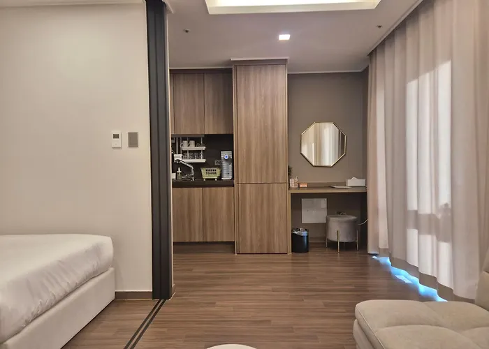 The Solid - Elbon The By Haeundae Aparthotel