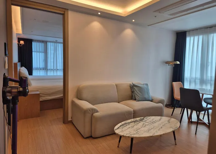 Aparthotel The Solid - Elbon The By Haeundae 3*